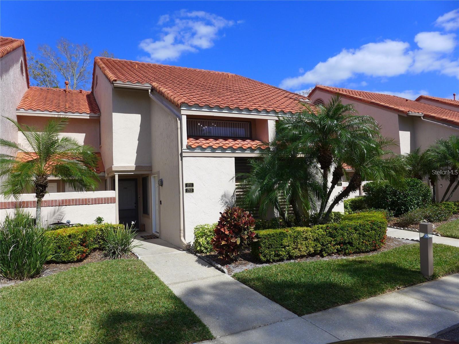 1711 GARDEN LAKE DR #1711 Property Photo 1