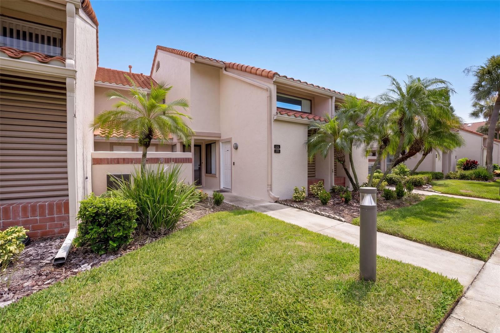 1711 Garden Lake Dr #1711 Property Photo 7