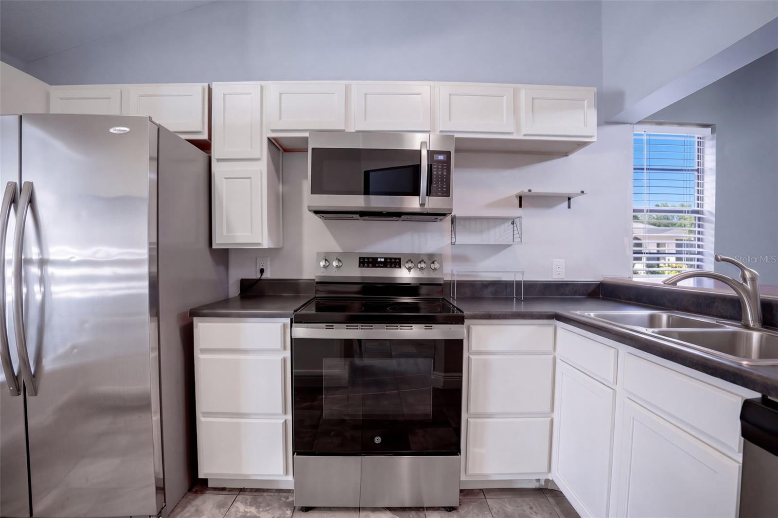 1711 Garden Lake Dr #1711 Property Photo 16