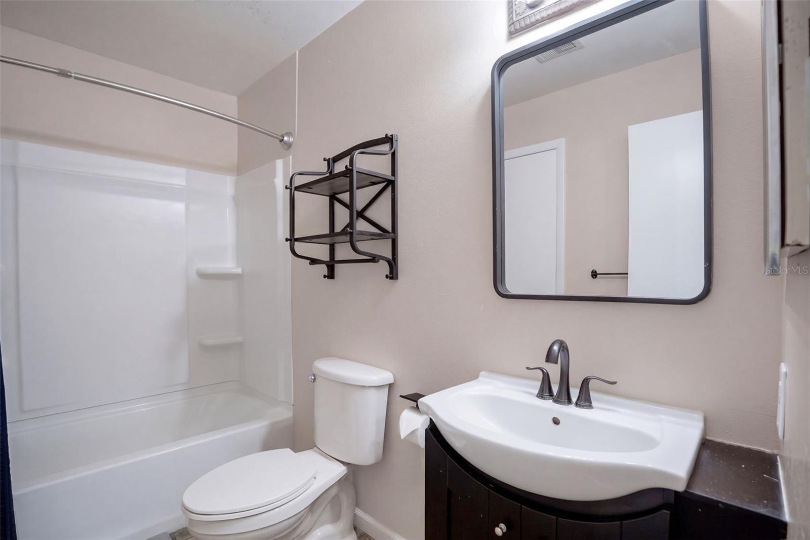 1711 Garden Lake Dr #1711 Property Photo 25