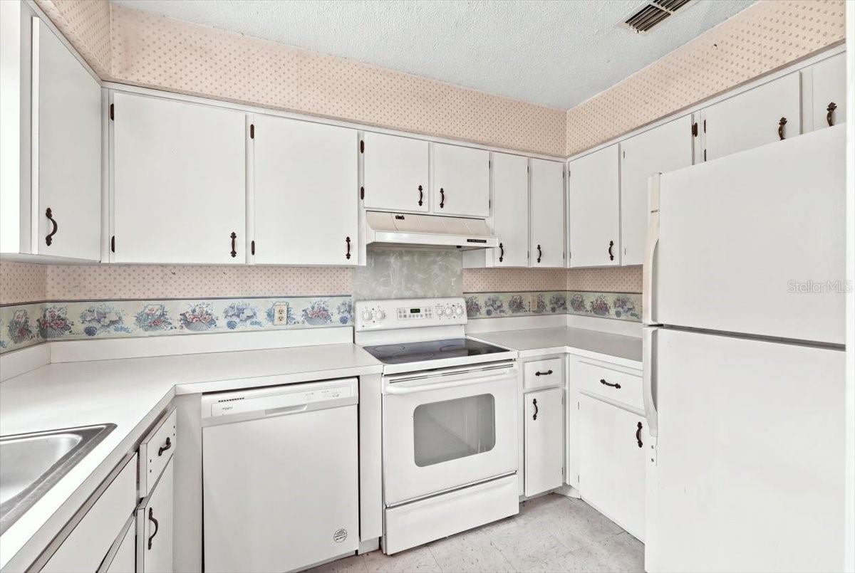 745 E Hooker St Property Photo 35