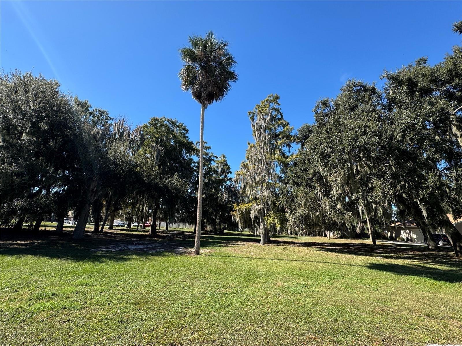 Lake Pierce Dr Property Photo 1