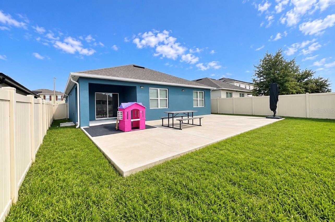 664 Tortugas St Property Photo 19