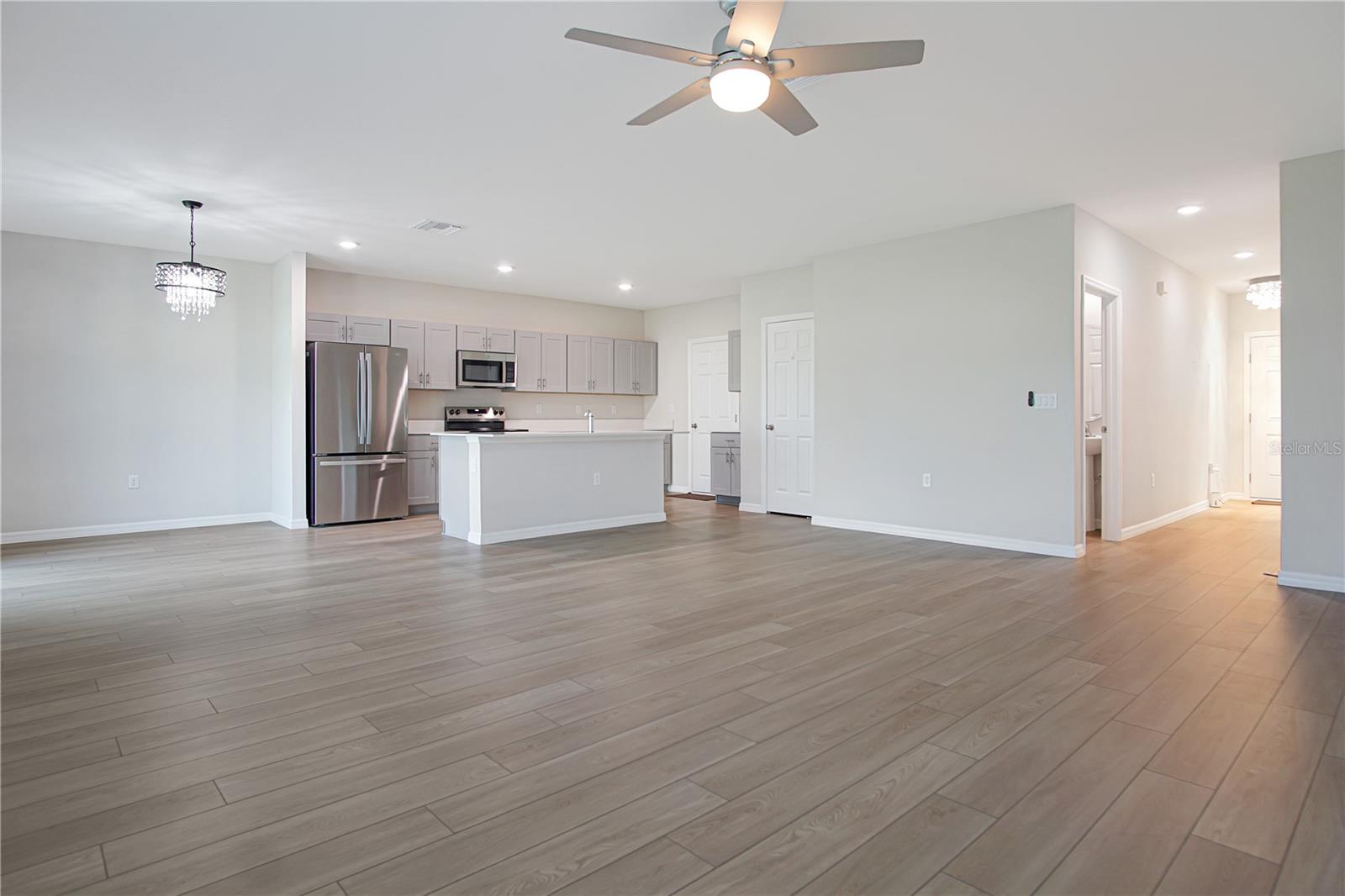 3889 Geranium Ave Property Photo 7