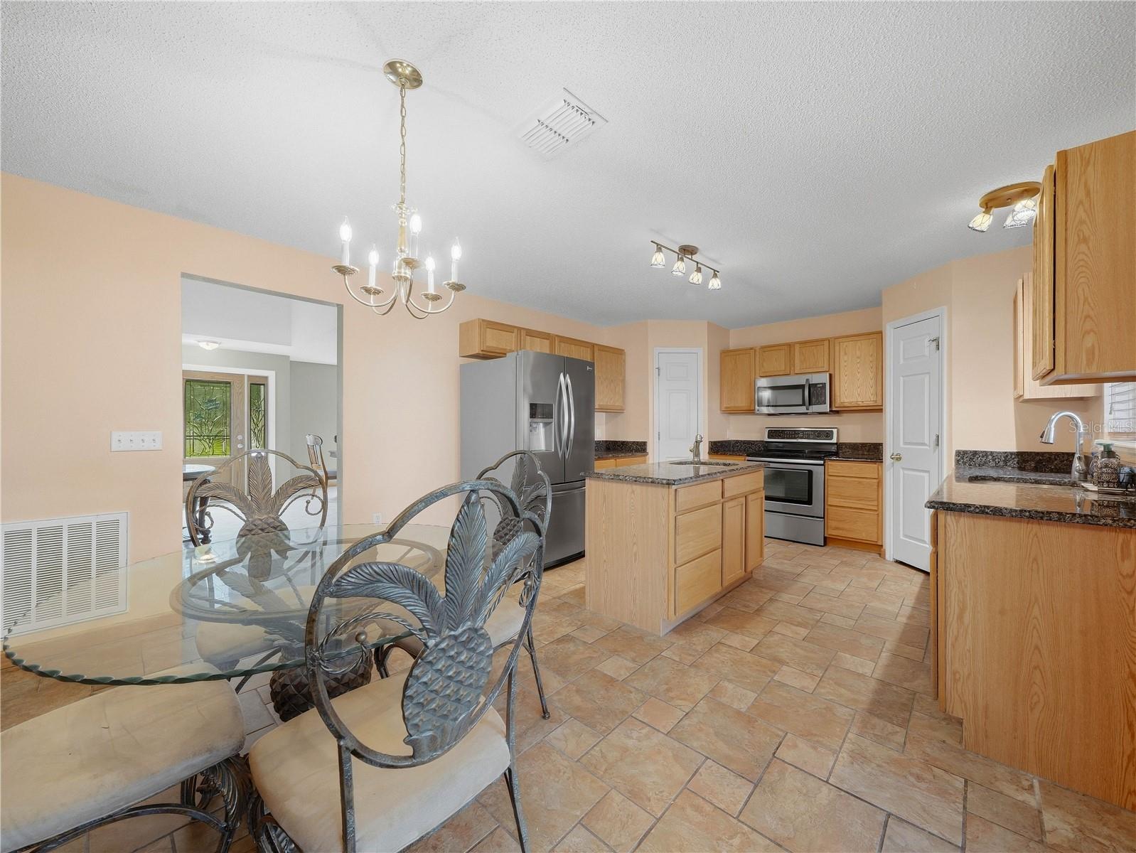5809 Windridge Dr Property Photo 8