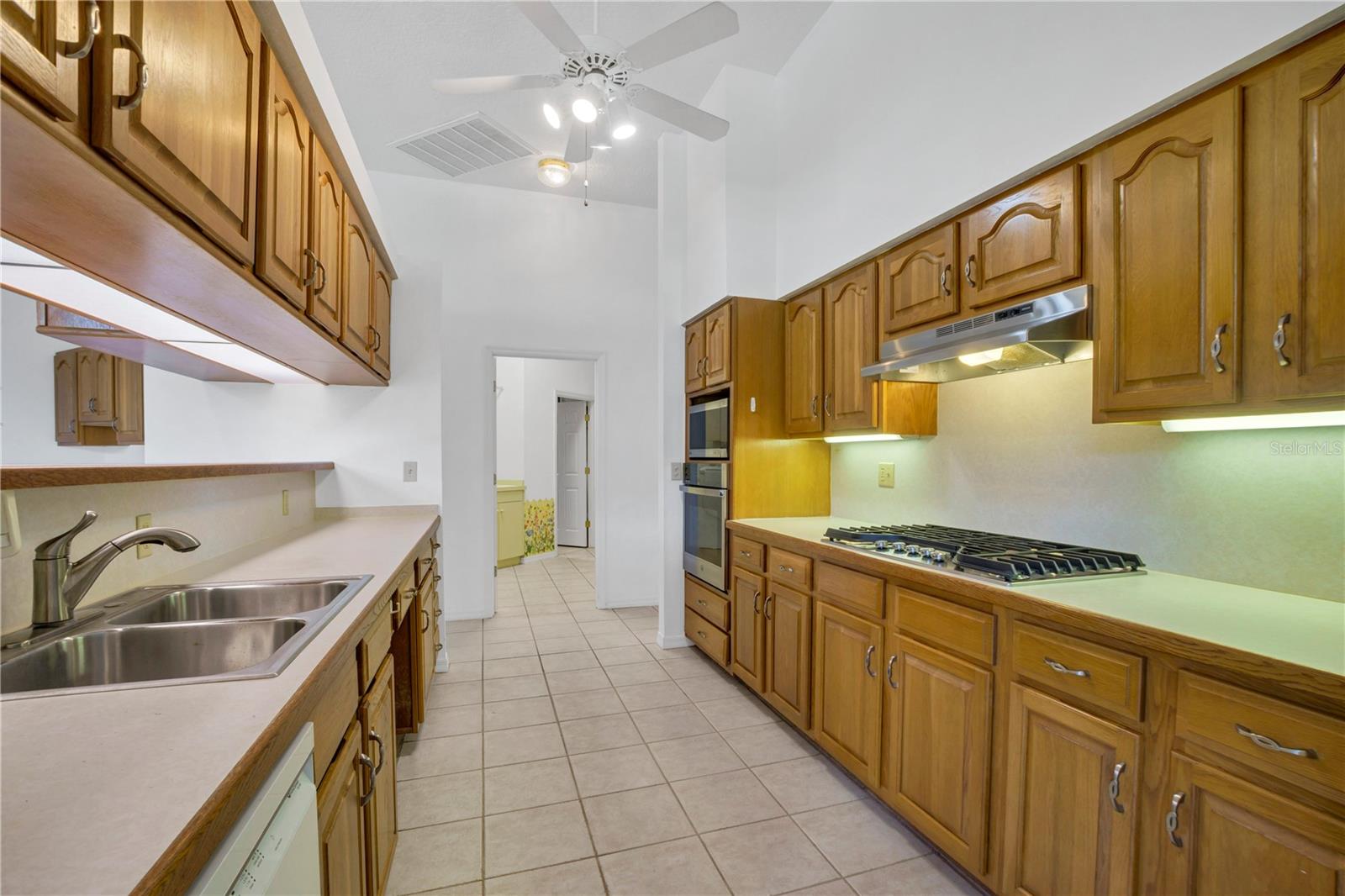 742 Santa Maria Dr Property Photo 26