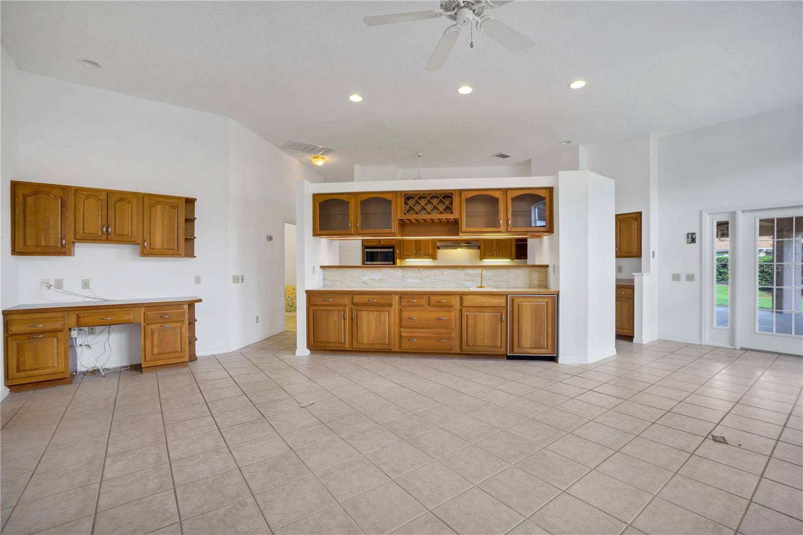742 Santa Maria Dr Property Photo 32
