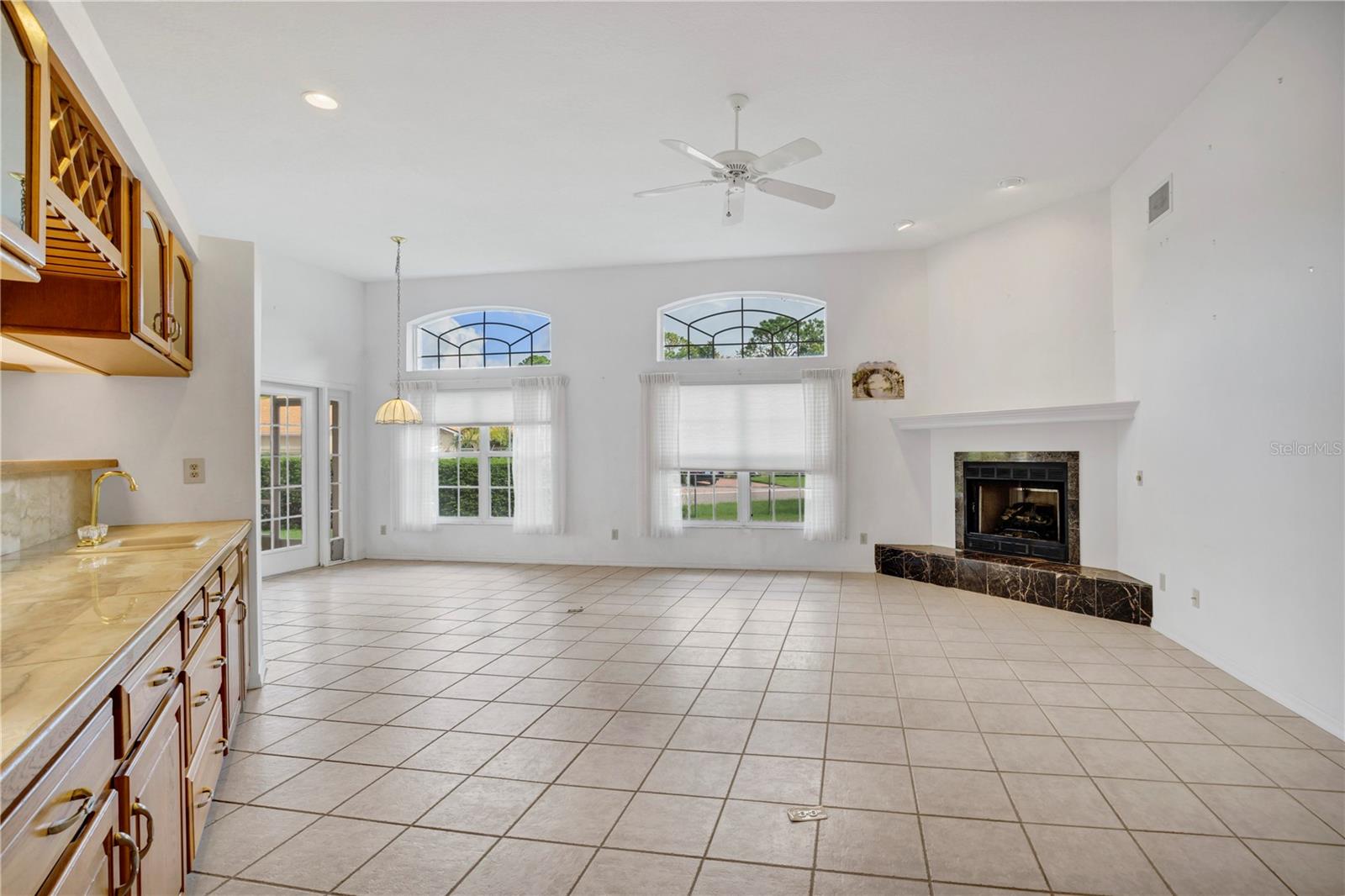 742 Santa Maria Dr Property Photo 35