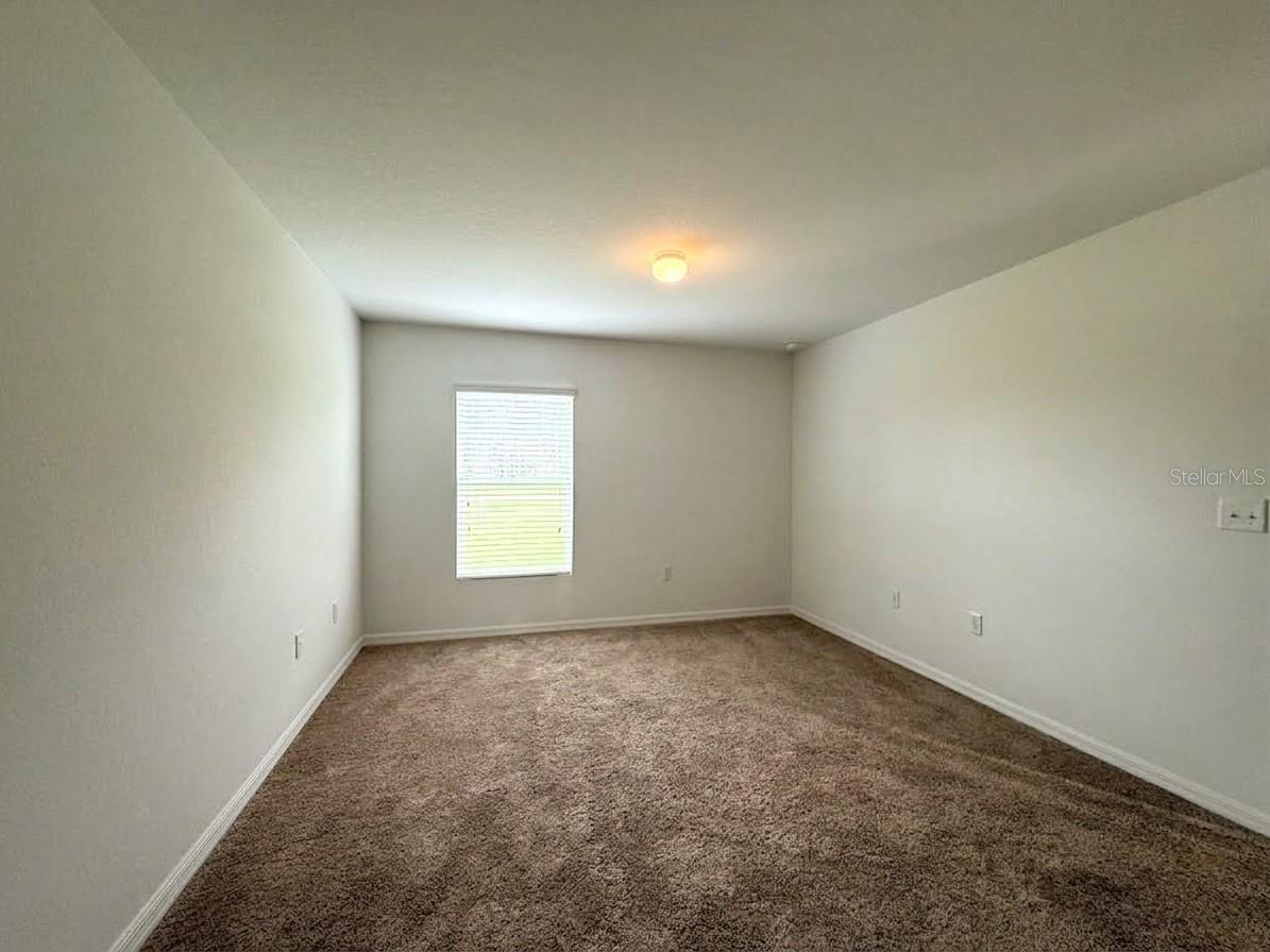 627 W Carey Ln Property Photo 11