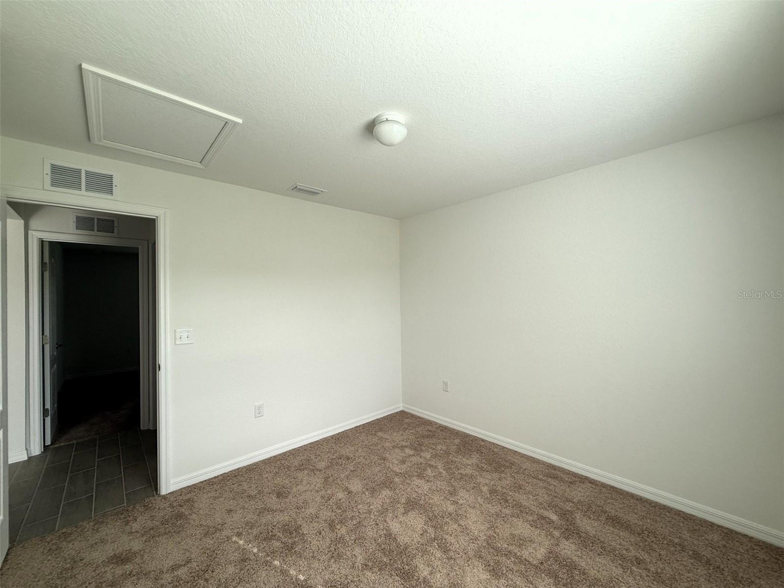 627 W Carey Ln Property Photo 14