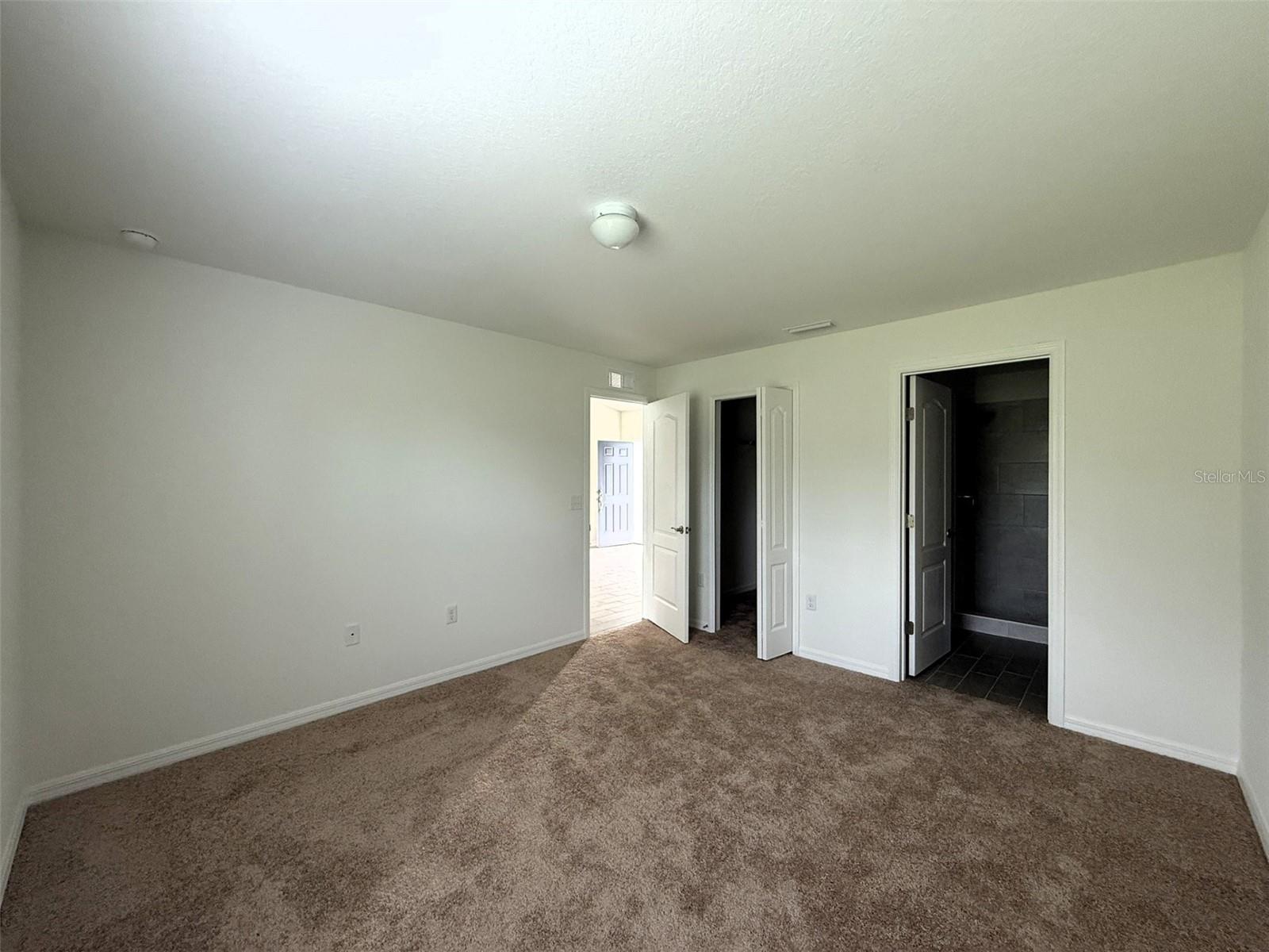627 W Carey Ln Property Photo 17