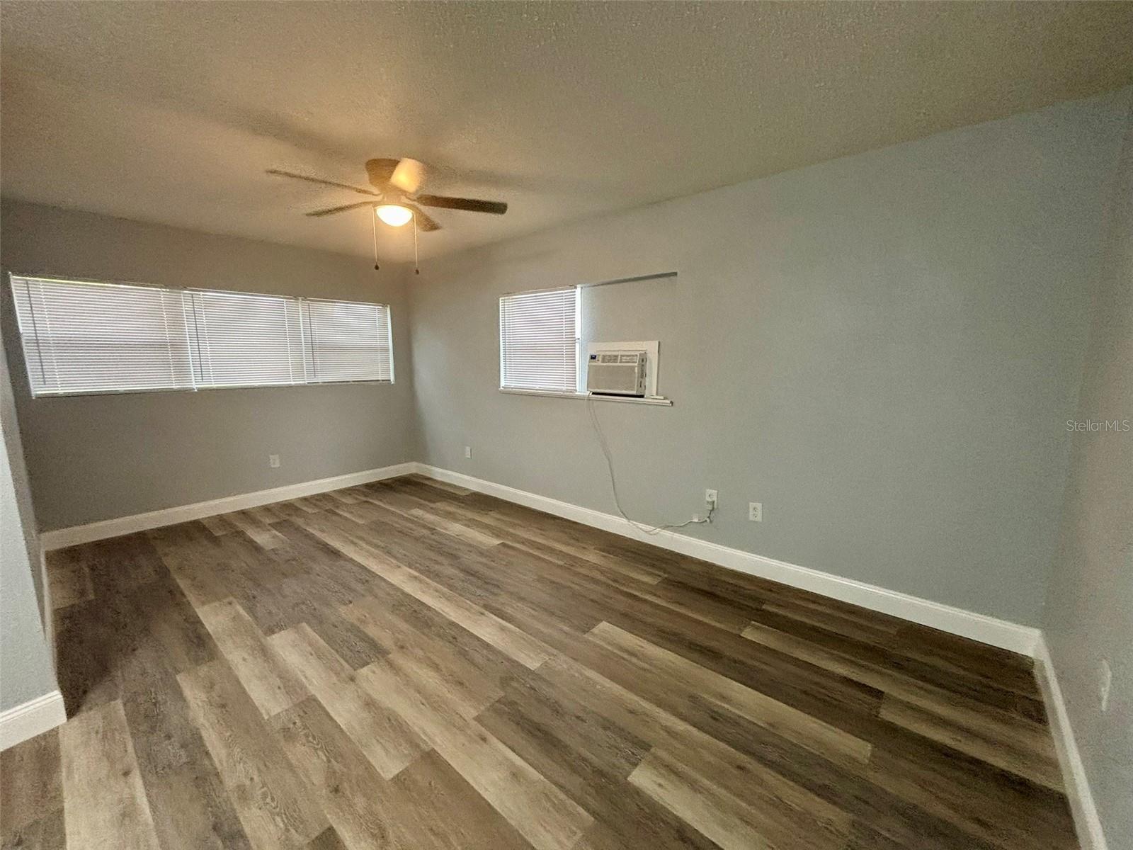 650 Avenue C Sw #a Property Photo 6