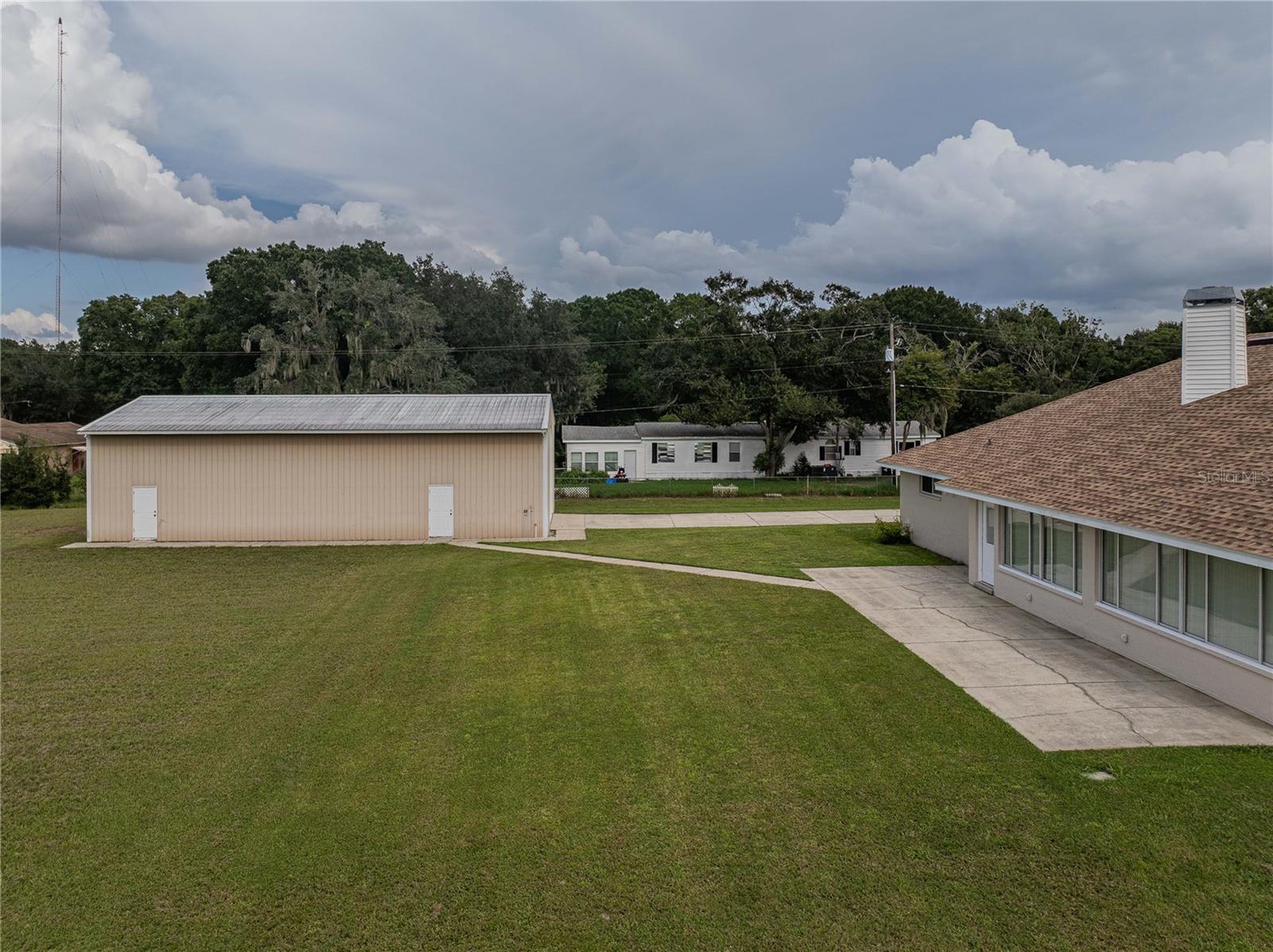 674 Old Dixie Hwy Property Photo 4