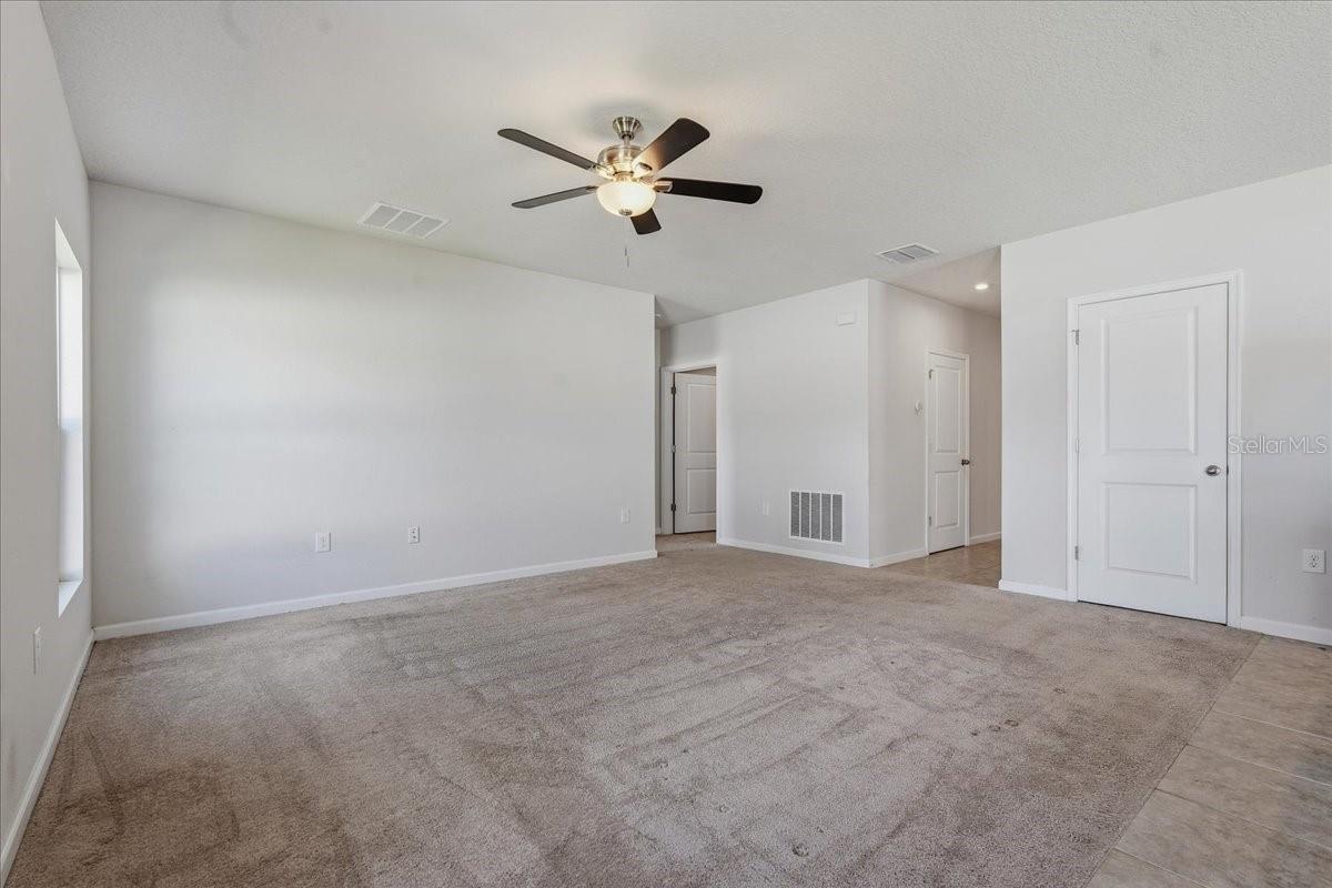 813 Eagle Rock Ter Property Photo 2