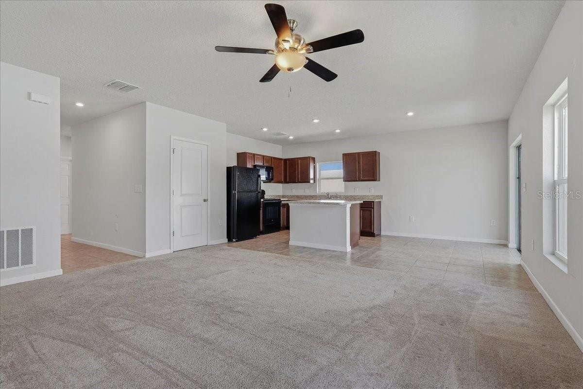 813 Eagle Rock Ter Property Photo 5