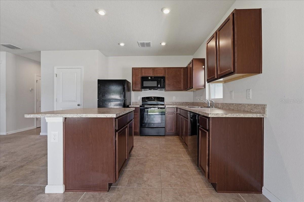 813 Eagle Rock Ter Property Photo 8