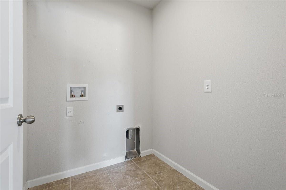 813 Eagle Rock Ter Property Photo 26