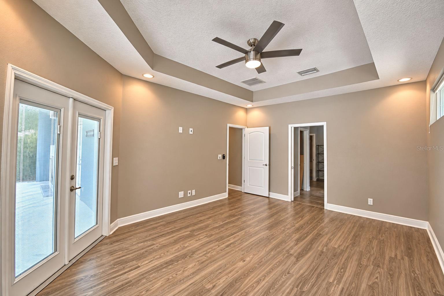 6711 Redwing Rd Property Photo 22