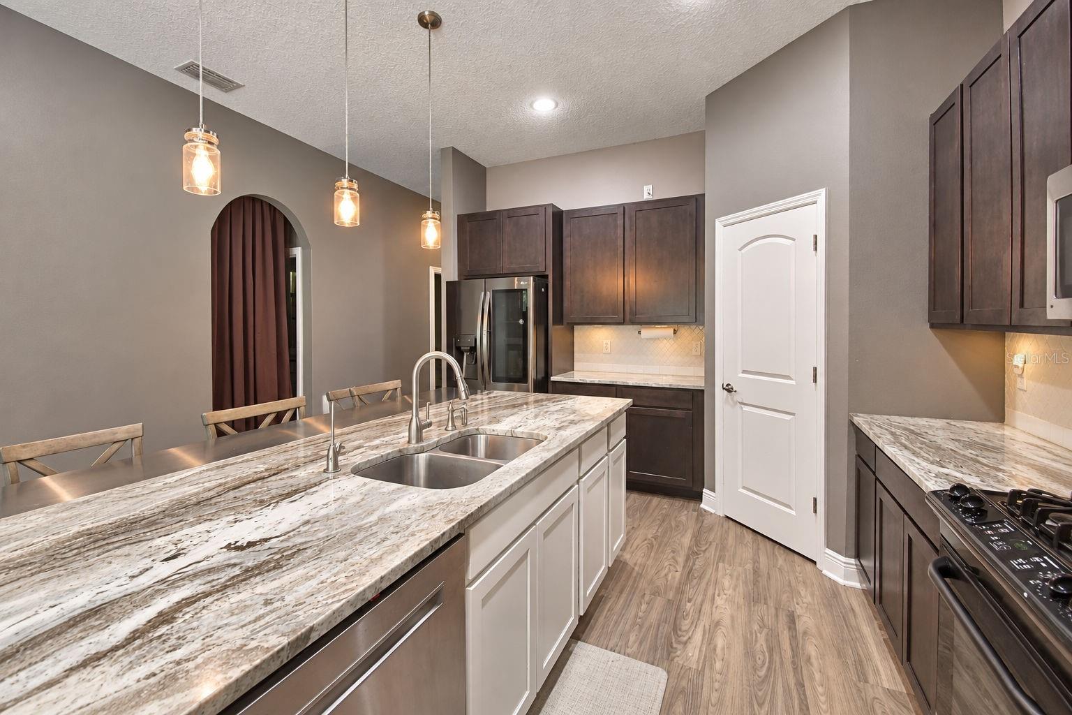 6711 Redwing Rd Property Photo 44