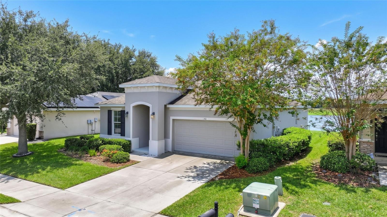 1382 Windward Oaks Loop Property Photo 3