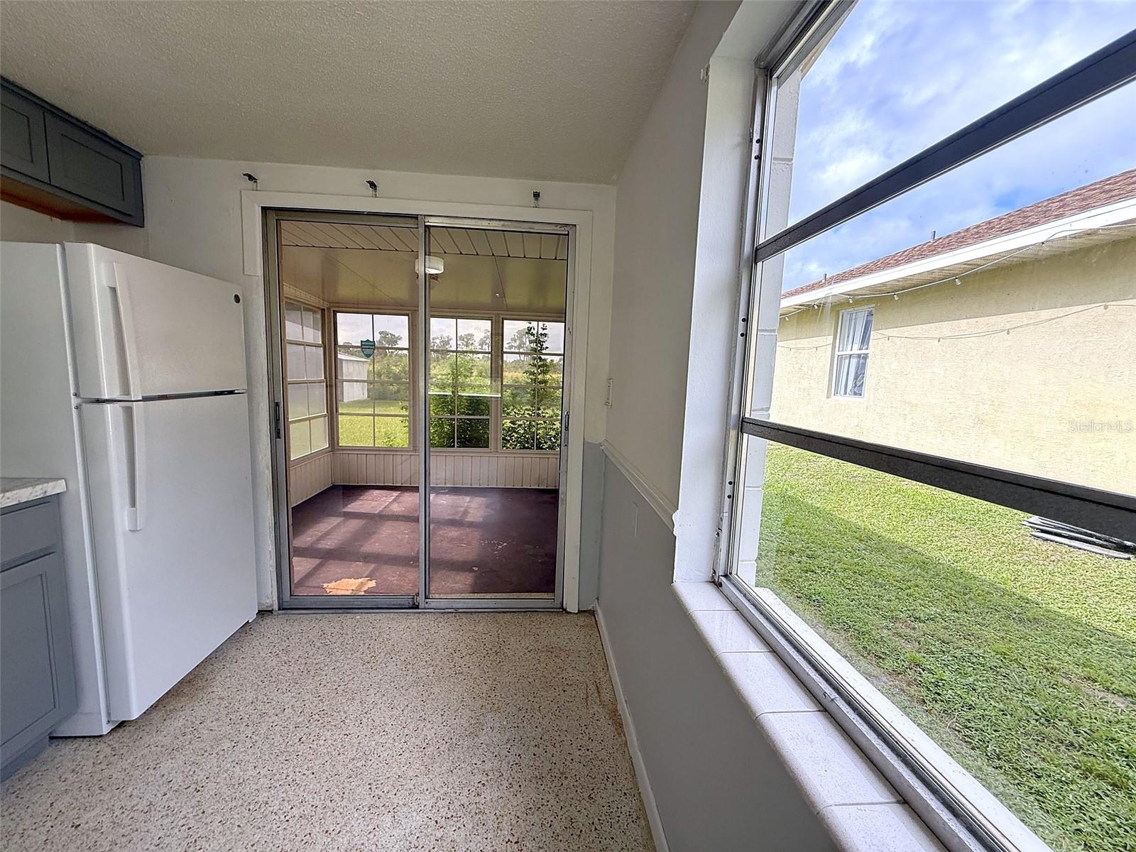 2619 Pompano Dr Property Photo 9