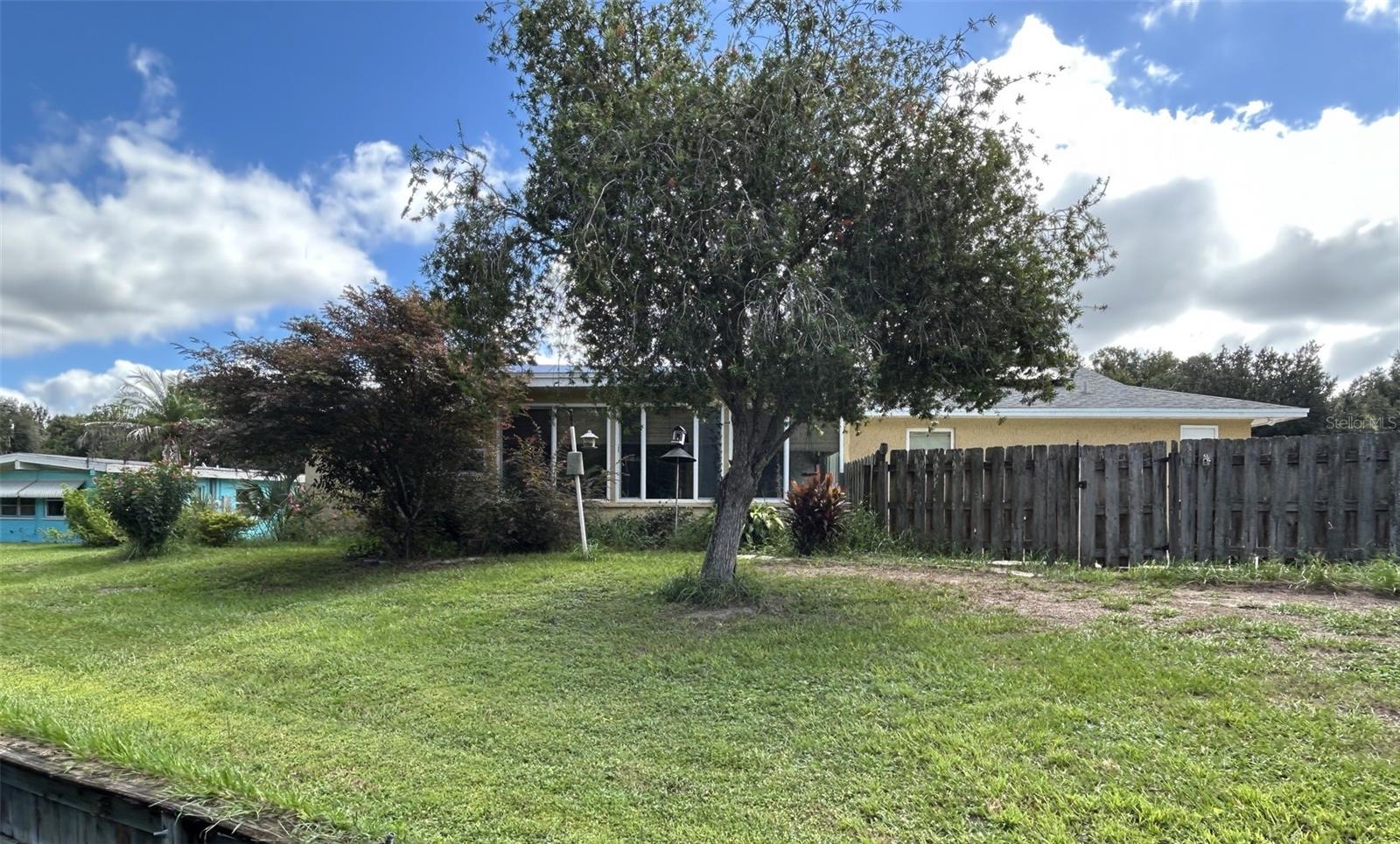 5637 Moon Rise Ln Property Photo 6