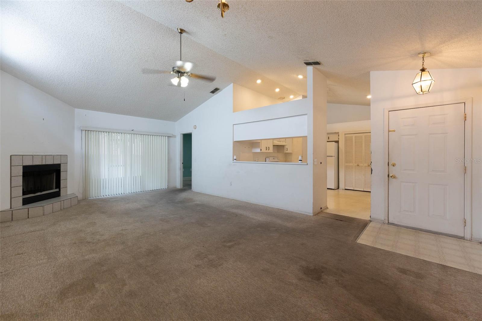 651 Lake Dexter Cir Property Photo 4