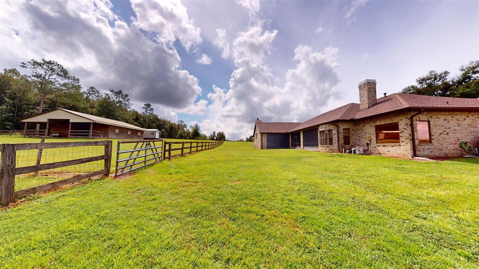 17210 Parrish Grove Rd Property Photo 4
