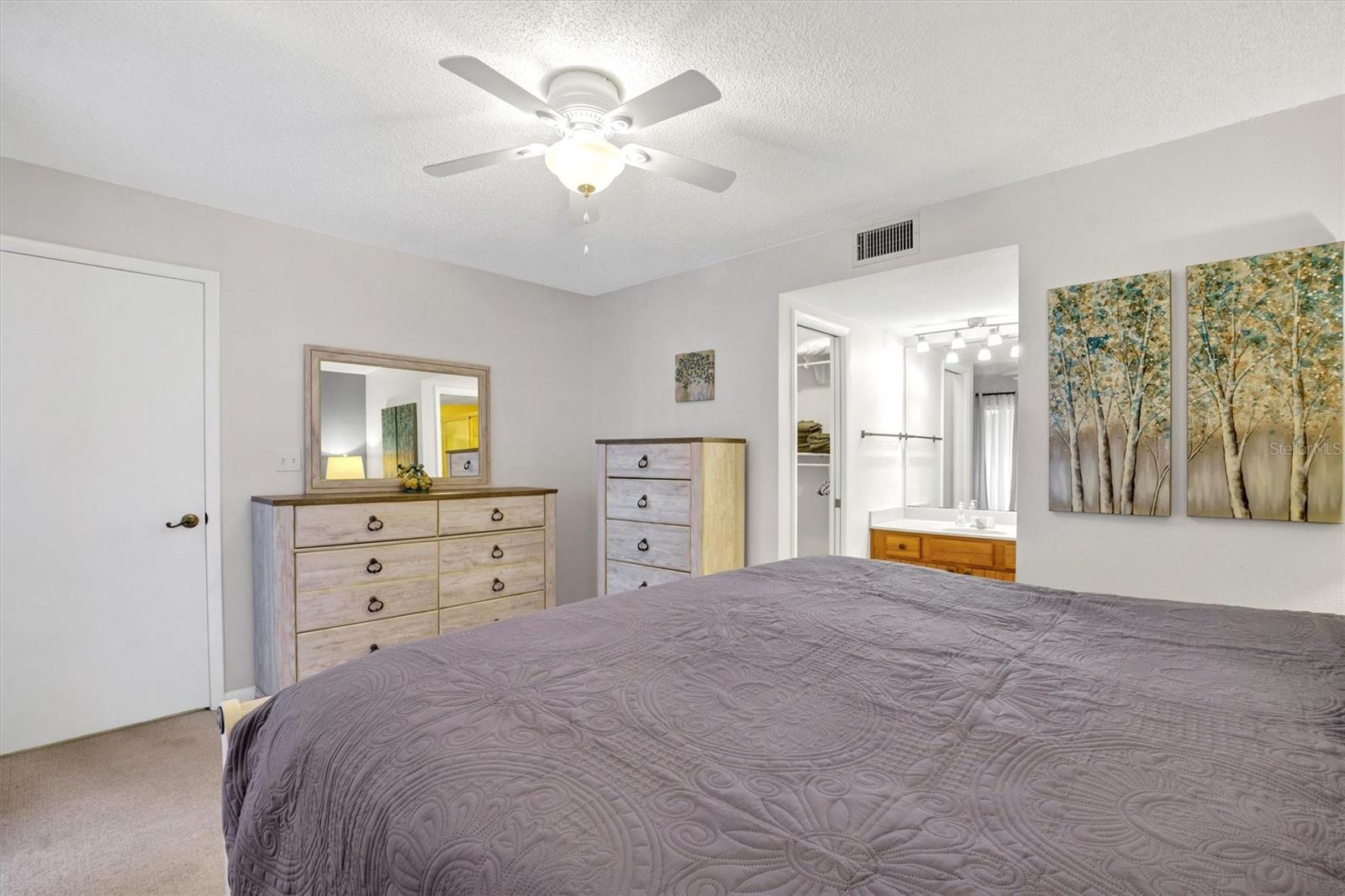 10203 Village Dr #j23 Property Photo 23