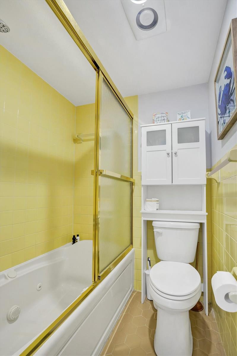 10203 Village Dr #j23 Property Photo 26