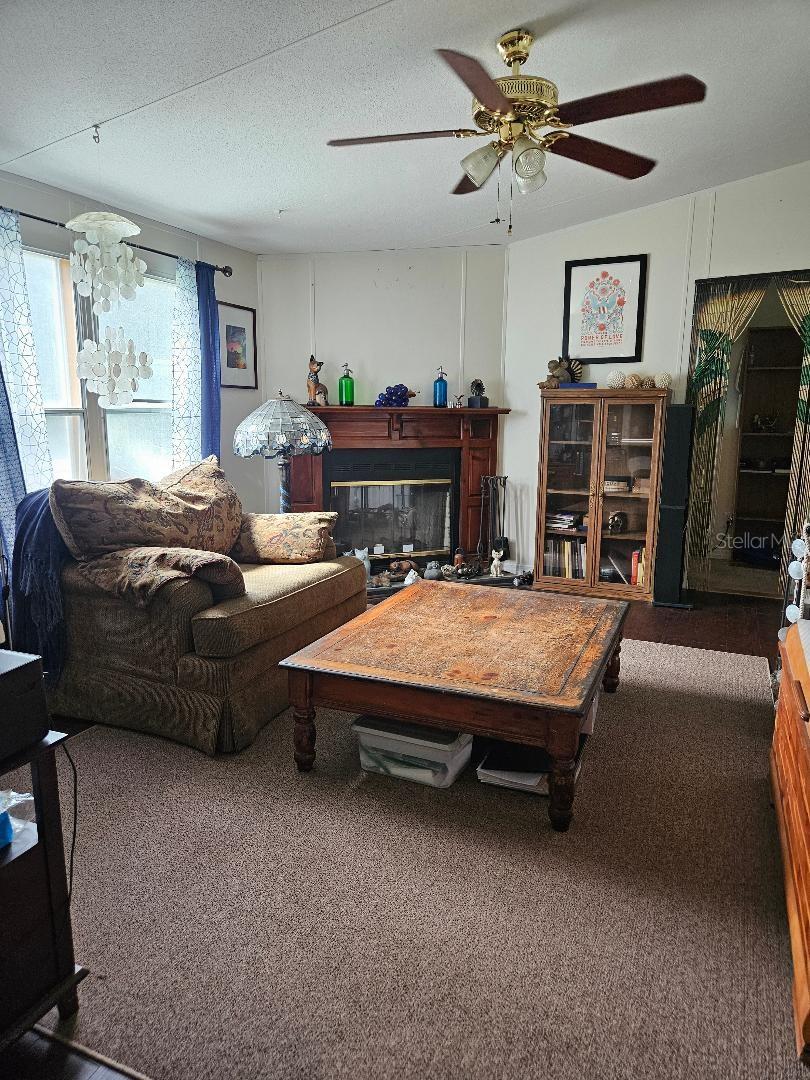 12430 Country Place Rd Property Photo 5