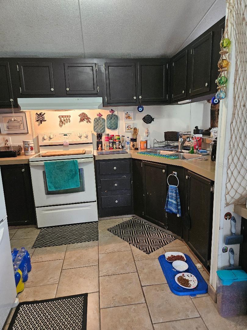 12430 Country Place Rd Property Photo 7