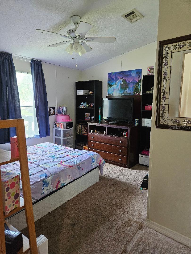 12430 Country Place Rd Property Photo 10