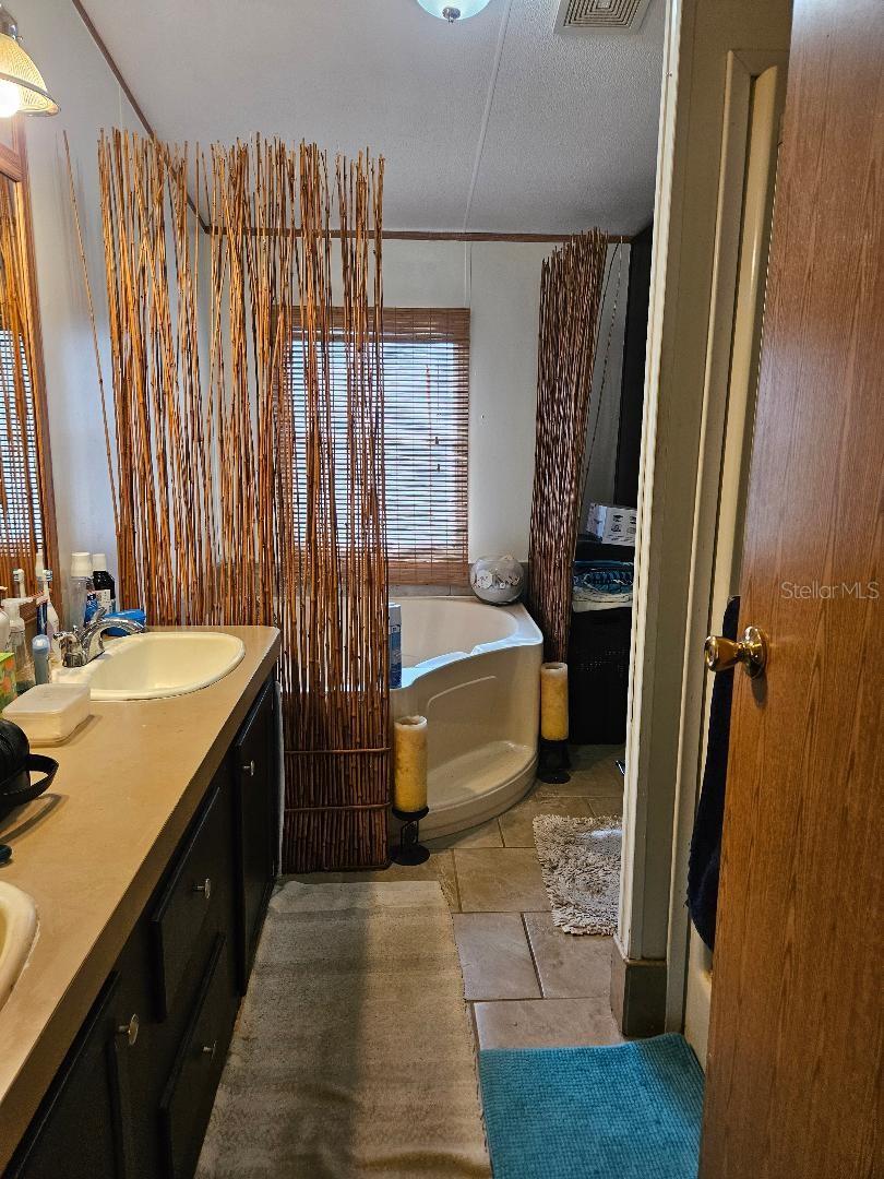 12430 Country Place Rd Property Photo 15
