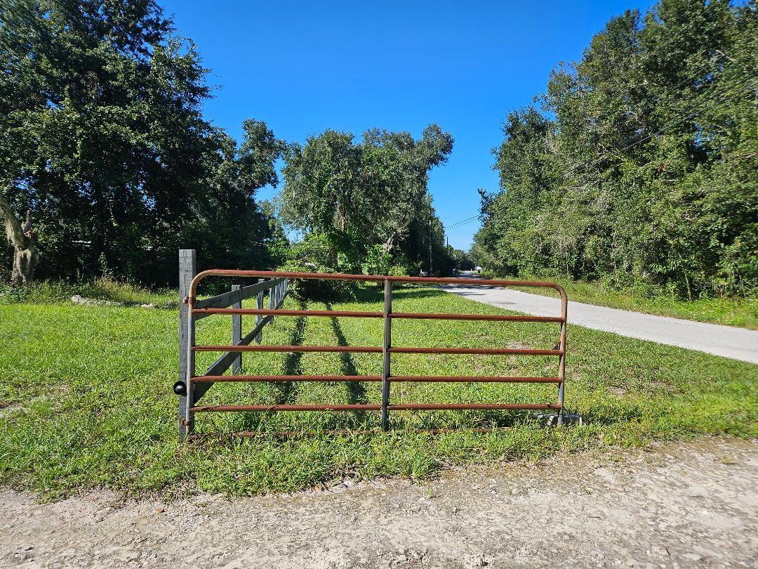 12430 Country Place Rd Property Photo 21