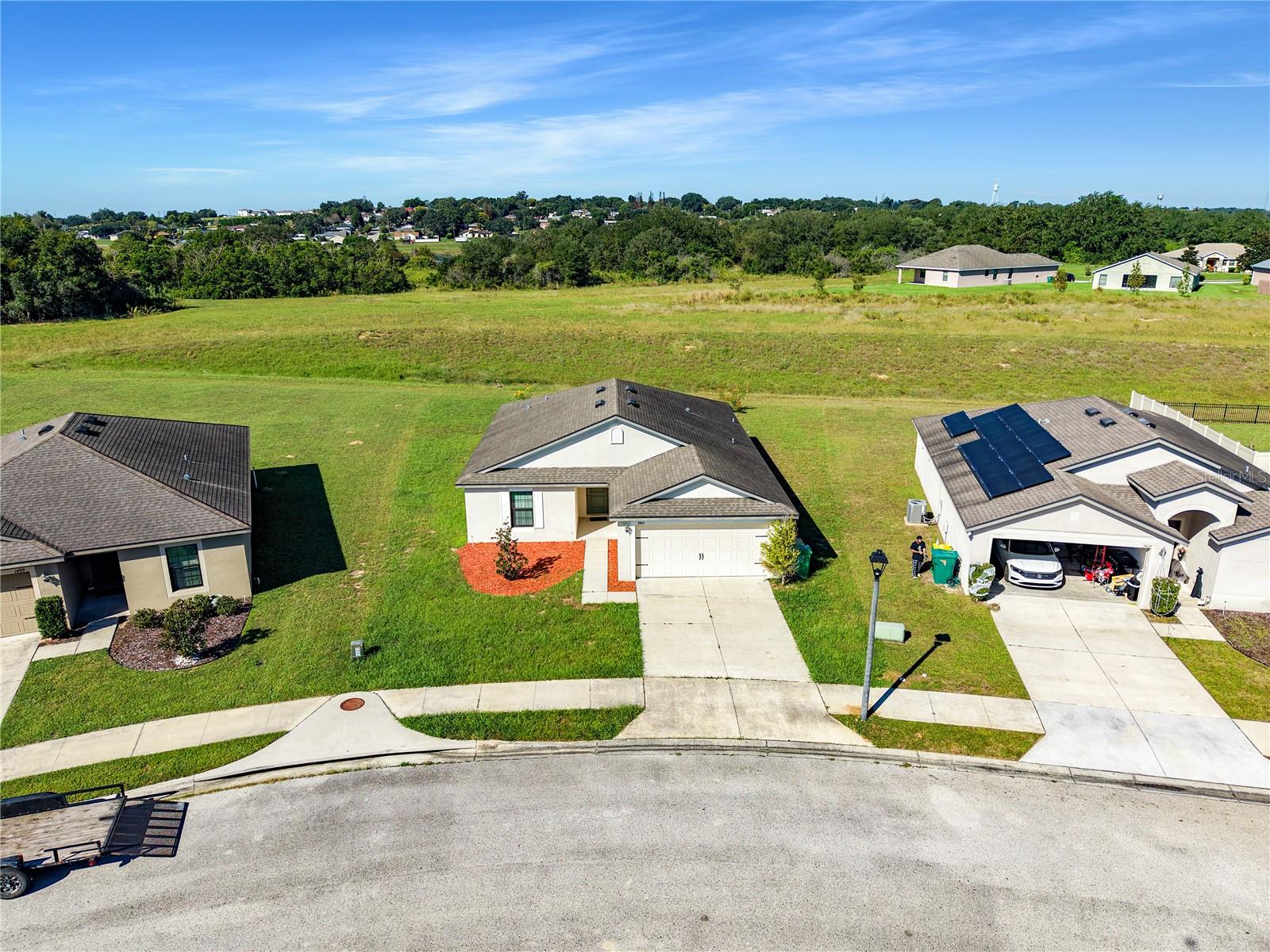 1503 Swan Lake Cir Property Photo 2