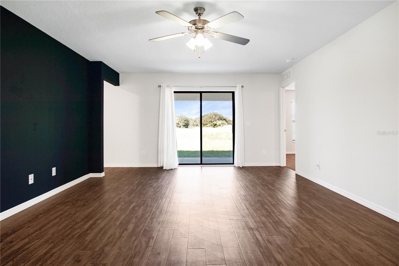 1503 Swan Lake Cir Property Photo 10