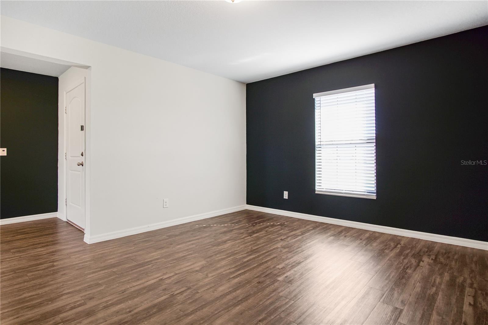 1503 Swan Lake Cir Property Photo 12
