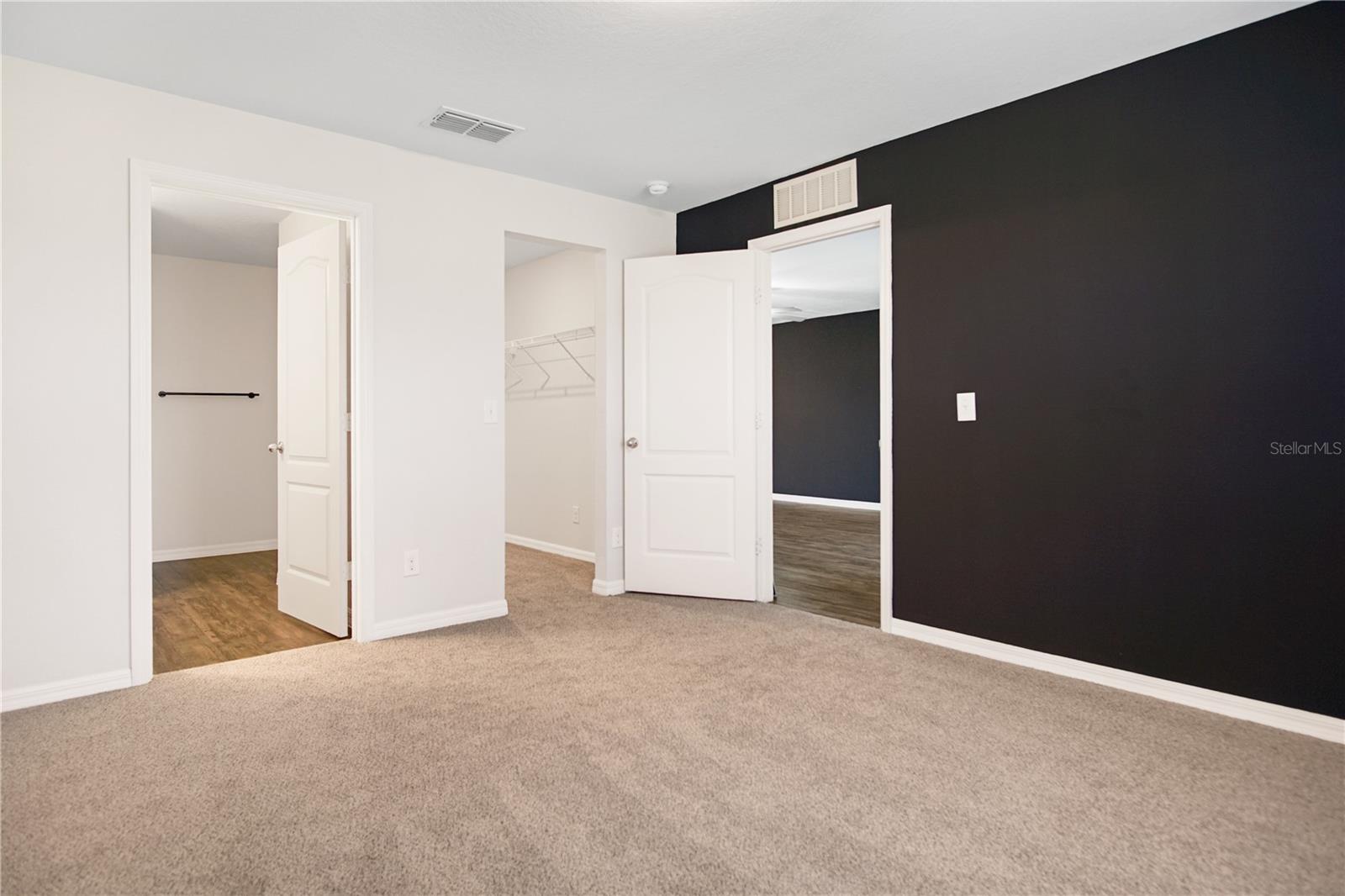 1503 Swan Lake Cir Property Photo 15