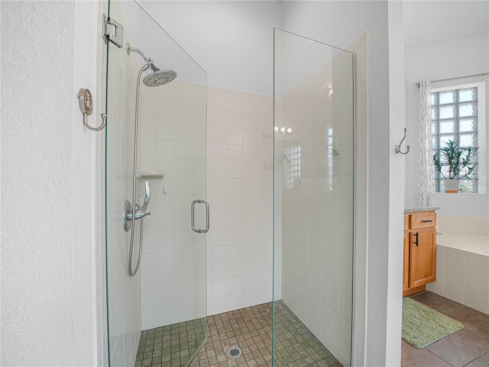 1321 Oakmont Dr Property Photo 32