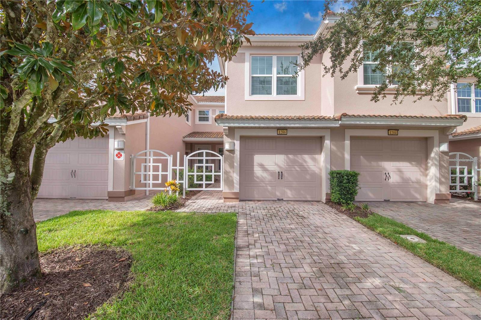 1206 Romani Ave Property Photo 1