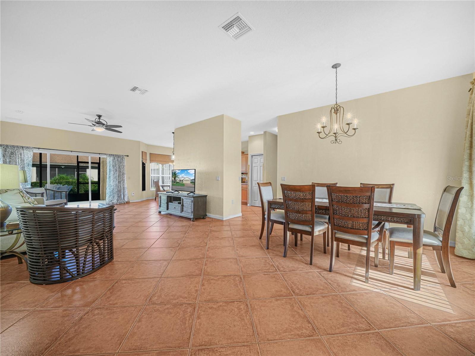 5344 Nicklaus Dr Property Photo 3