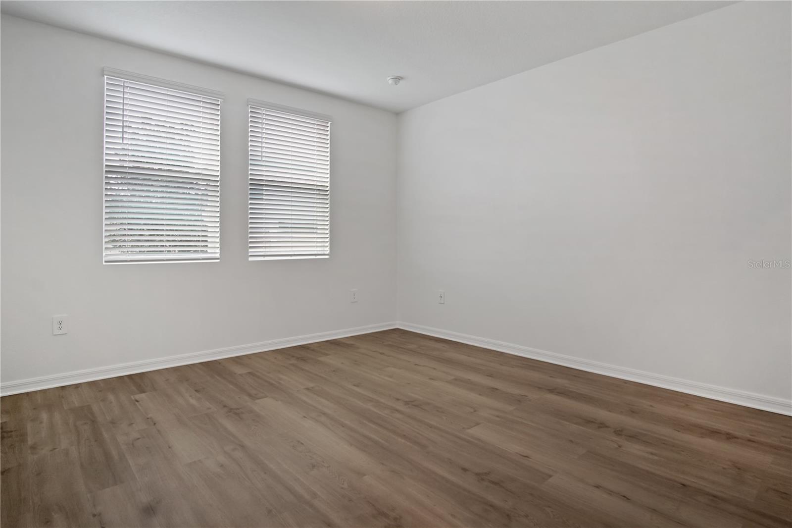 1378 Current Pl Property Photo 8