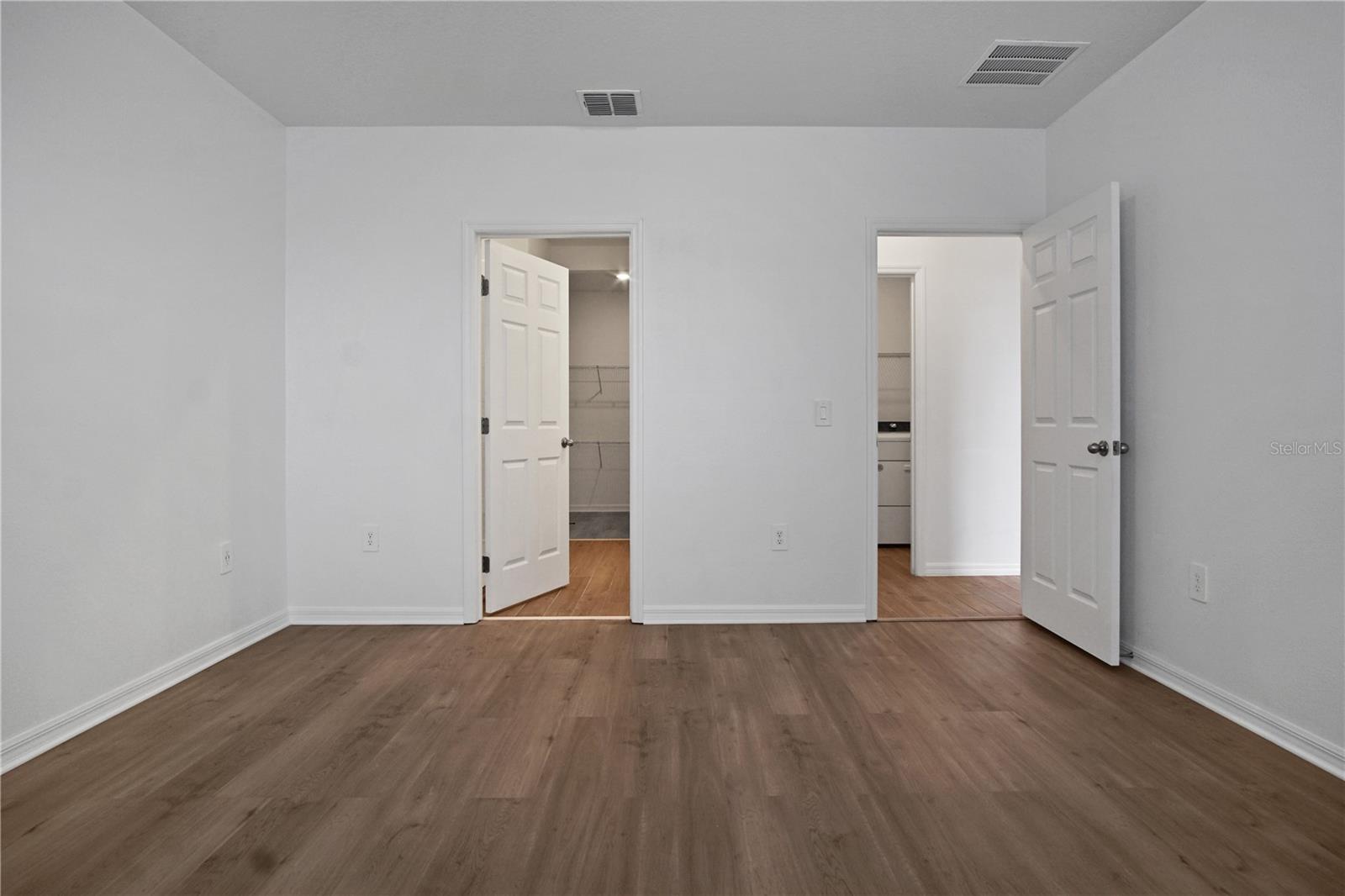 1378 Current Pl Property Photo 10