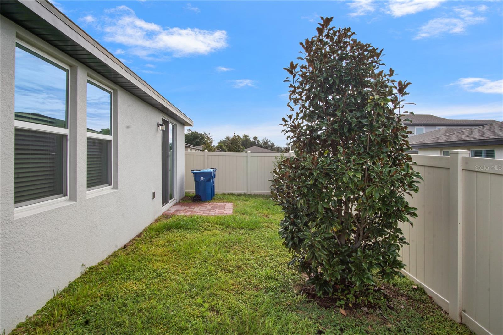 1378 Current Pl Property Photo 27