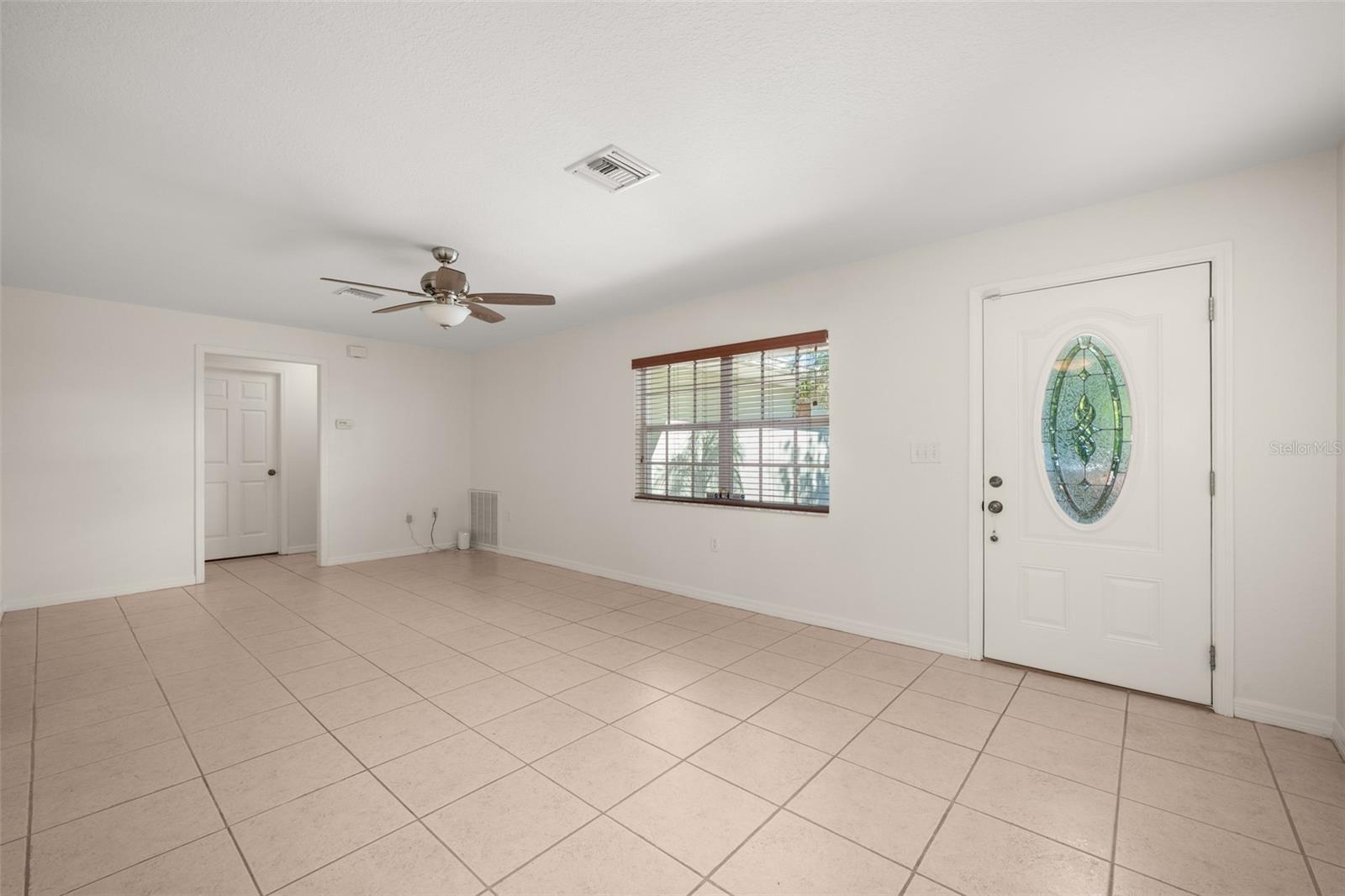 123 Swallow Ave Property Photo 3