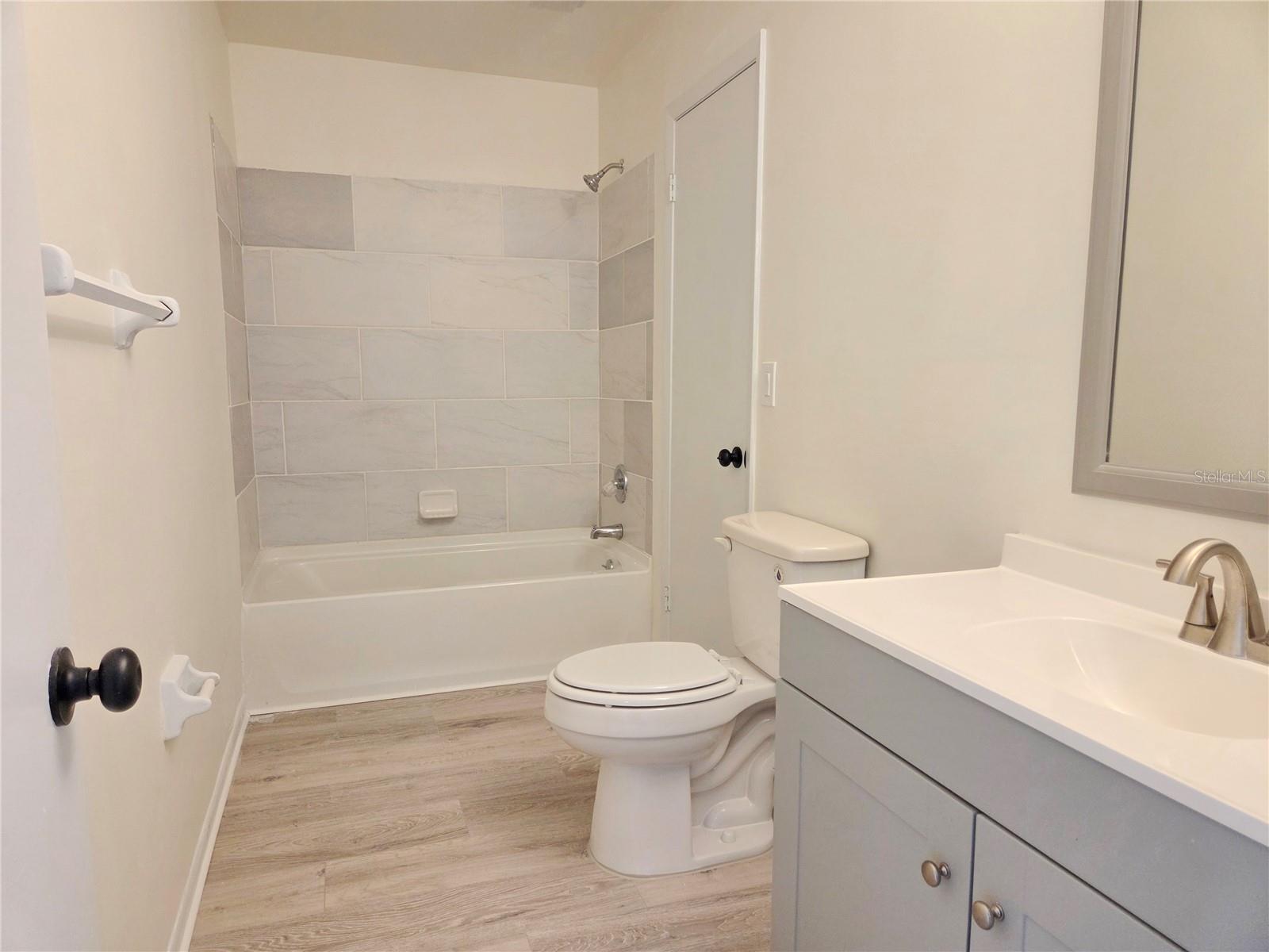500 Aviation Ave Ne Property Photo 18
