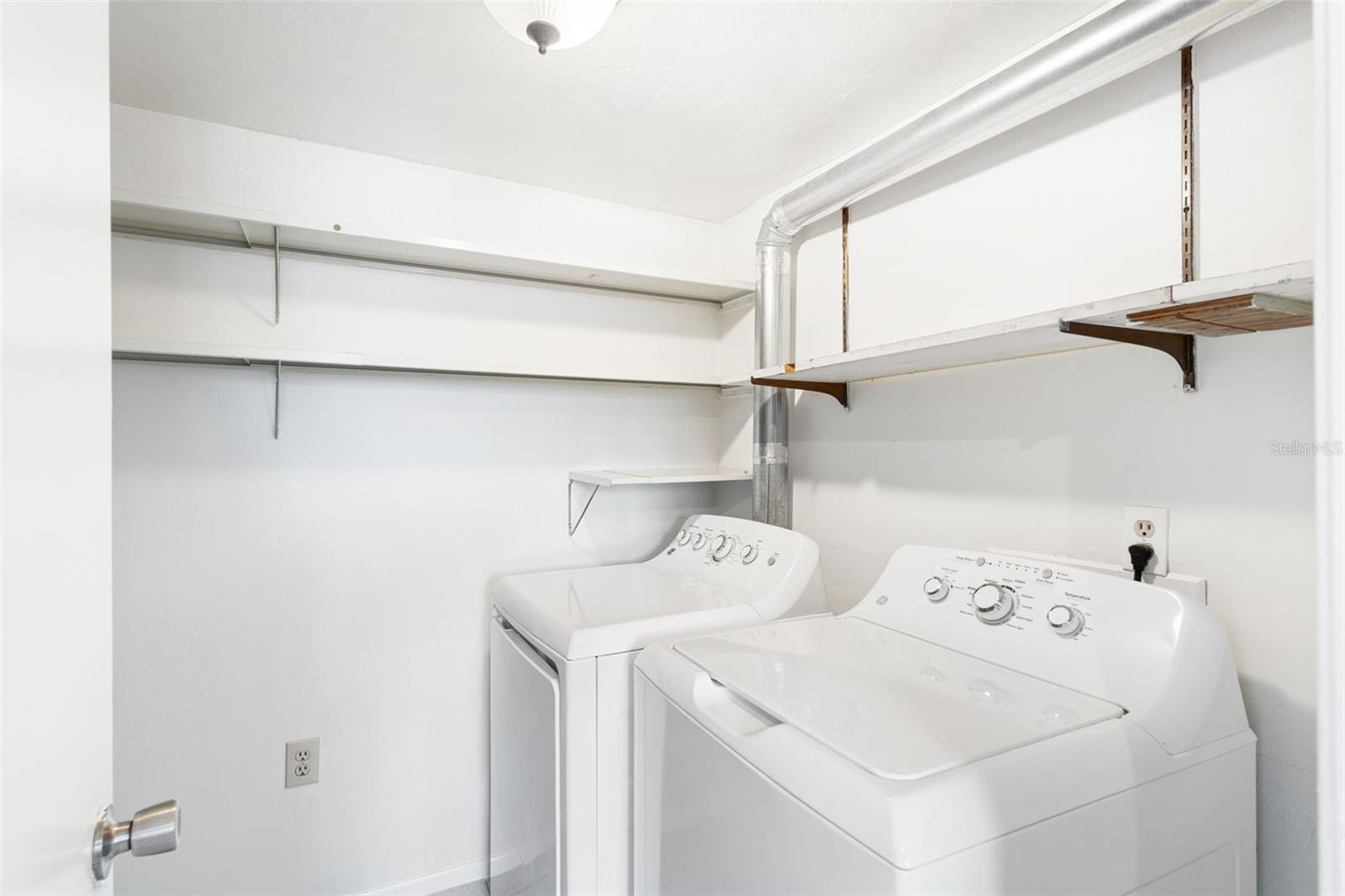 1836 N Crystal Lake Dr #87 Property Photo 10