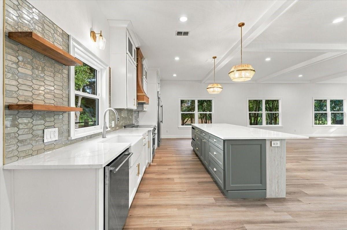 13 Bogey Dr Property Photo 3