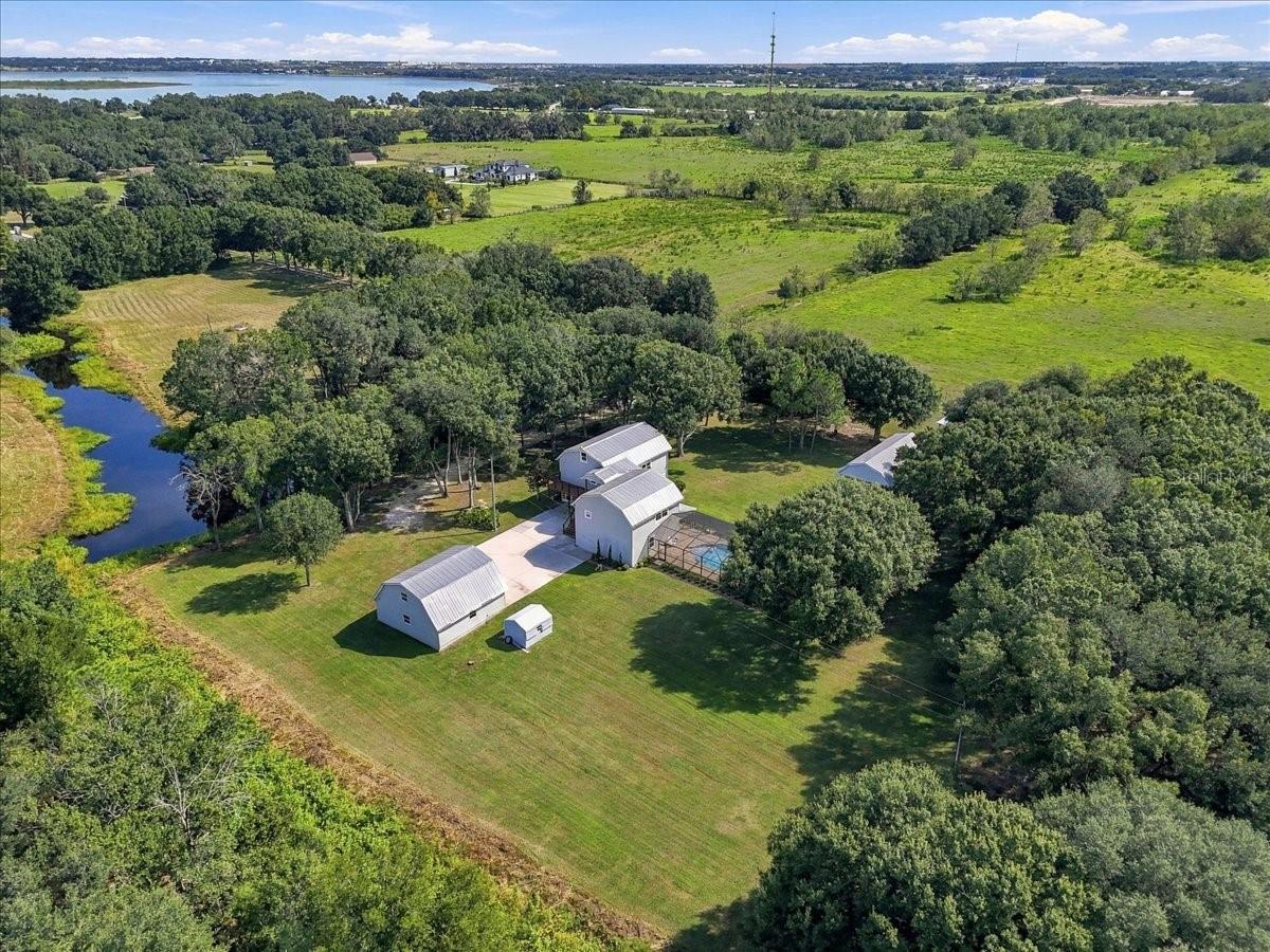 13 Bogey Dr Property Photo 5